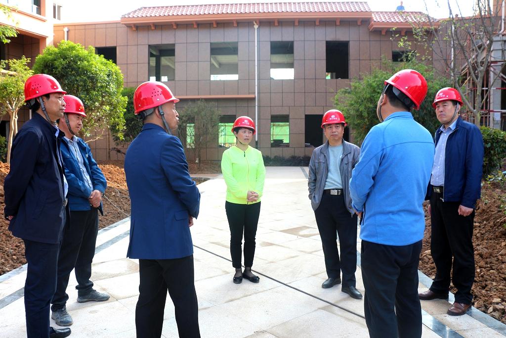 �hί��ί���y(t��ng)��(zh��n)���L(zh��ng)�ƴ�÷һ�������˺ͼ�Է�(xi��ng)Ŀ�䌍(sh��)��(ji��)ǰ��ȫ���a(ch��n)����